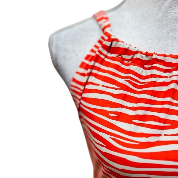 Ellie Kai coral & cream wavy print halter sleeveless stretchy top back tie 2 - Picture 5 of 9